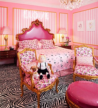 ROSA DRØM: Den rosa Eloise-suiten ville nok vært mange unge jenters førstevalg. Men den koster. For en natt her må du betale ca kr 7000.
