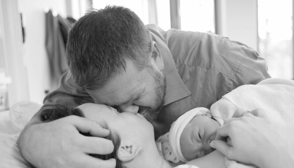 LYKKE: En barnefødsel er magisk for de involverte. Fotograf Eva Rose Fyrmyr har fulgt mange par og dokumentert at barna deres kommer til verden.