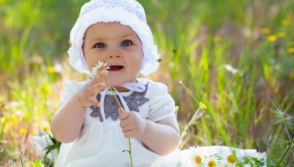 SØT BABY: Tror du det er en sammenheng mellom hvor søt man er som baby, og hvor attraktiv man er senere i livet?