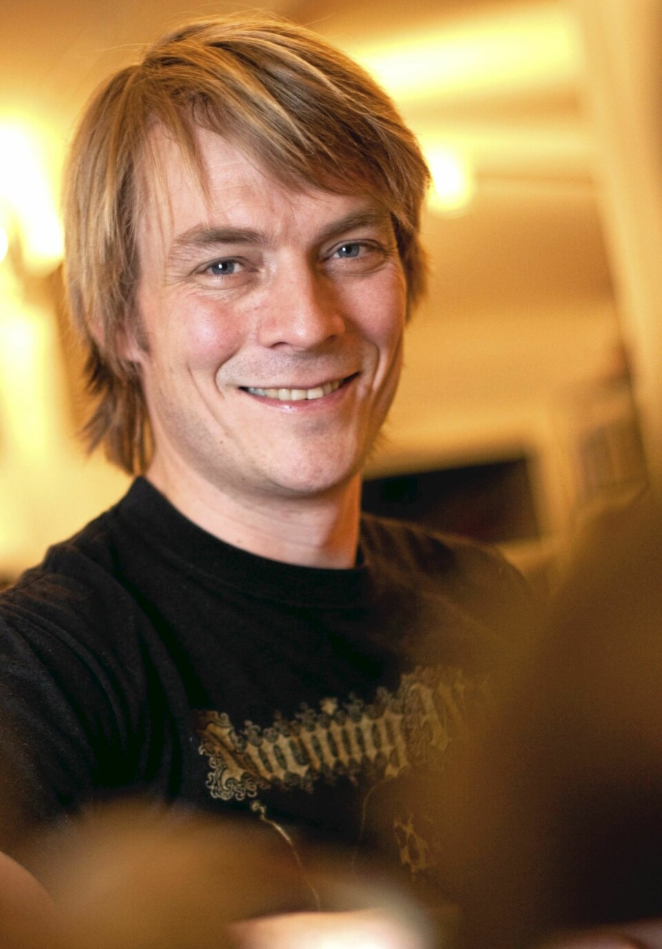 FØLG FØLELSENE: Psykolog Peder Kjøs synes ikke det er så farlig om vi passer ekstra godt på barna våre.