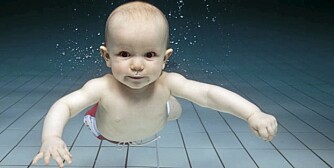 BABYSVØMMING: Mange islandske barn går på babysvømming to ganger i uka. Det gir bedre balanse og bevegelseskontroll, viser NTNU-studie.