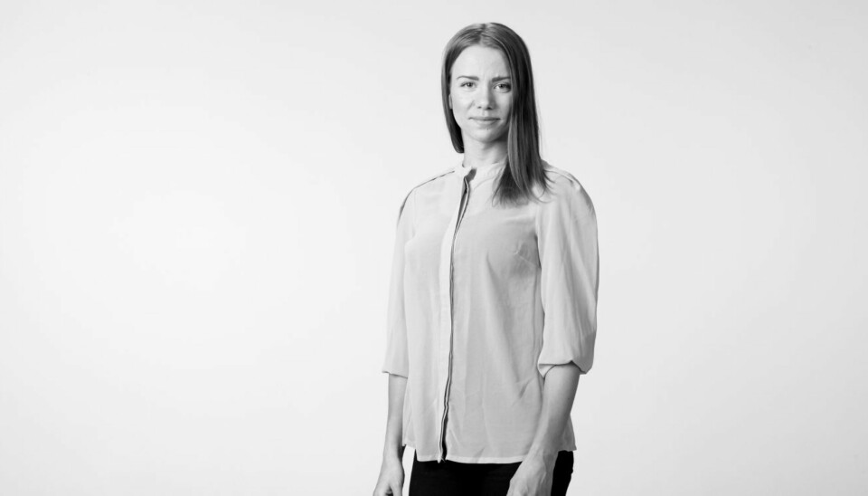 AMMESTRESS: Vi kan ikke legge skylden på ammehjelperne, som er like negativt påvirket av tidspress og ammestress som oss mødre, skriver Jona Runarsdottir.