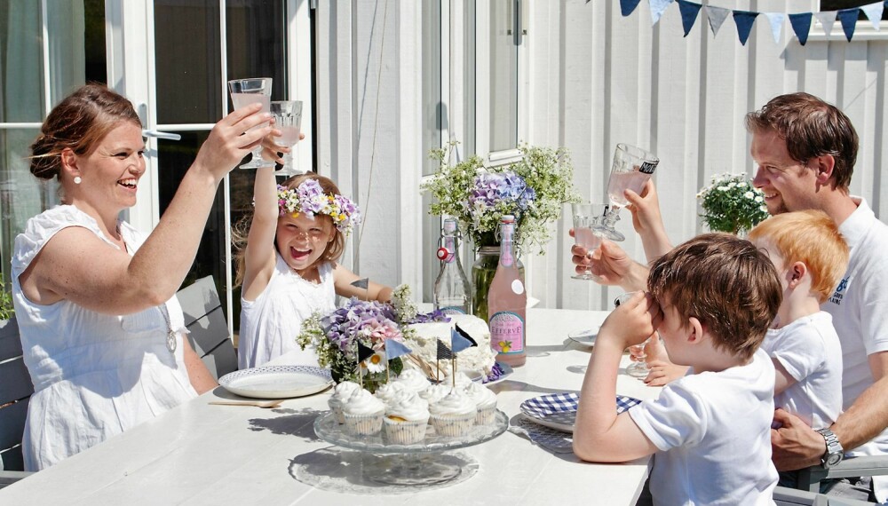 FEST I HAGEN: Hos familien Huseby er hver dag en fest.