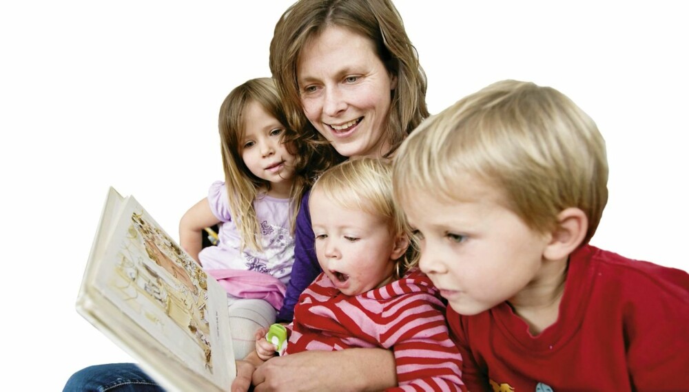EN EVENTYRLIG STUND: Bøker hjelper barna å forstå verden rundt seg.
