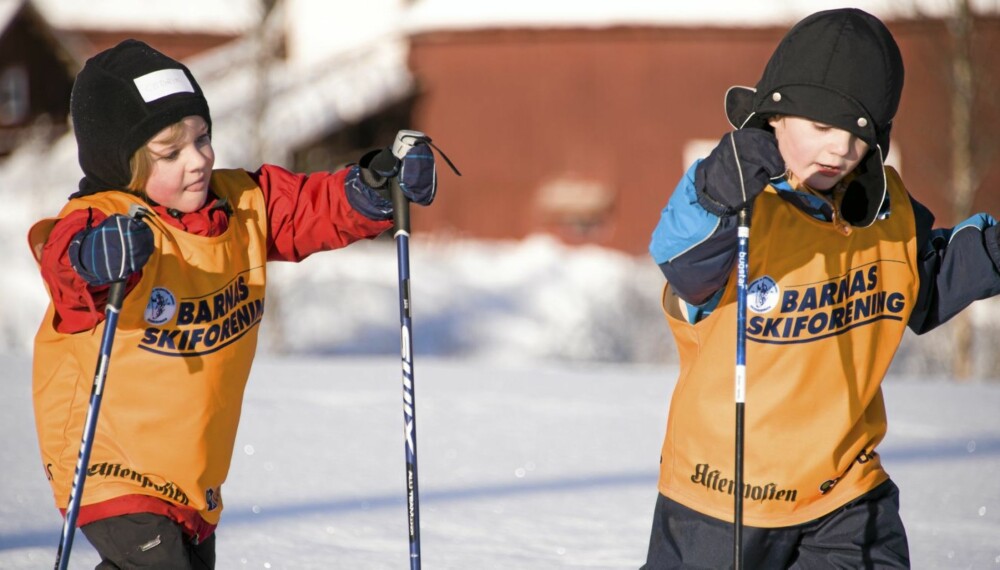 LÆRER PÅ KURS: Det er gode grunner til at foreldre ikke nøvendigvis er de beste ski-lærerne.