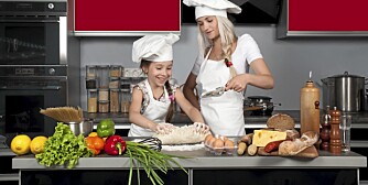 INVOLVER BARNA: Matglede skapes tidlig, derfor er det fint å inkludere barna på kjøkkenet.