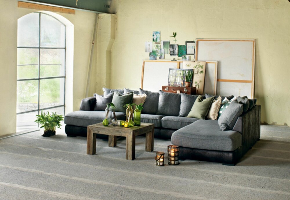 STEMNING: Gode komfortable møbler fremholdes som et viktig element for å skape den gode opplevelsen hjemme. Sofaen Boston fra Bohus.