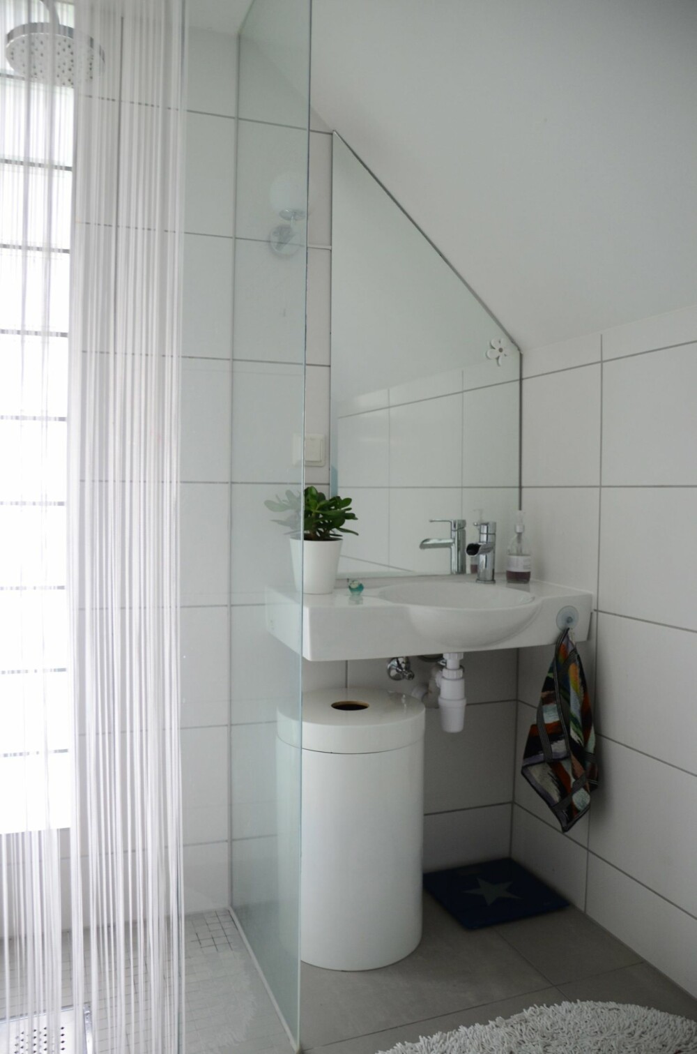SPESIALTILPASSET: En av løsningene på et lite bad er å få bygget en spesialtilpasset dusjnisje.