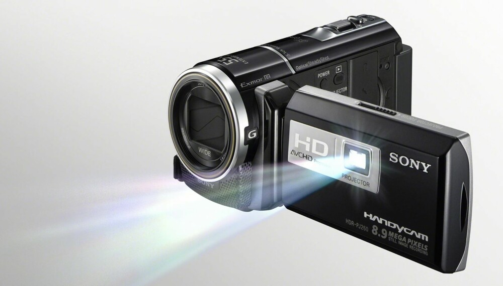 SVAR OG VINN: Sony videokamera HDR-PJ260VE med projektor.