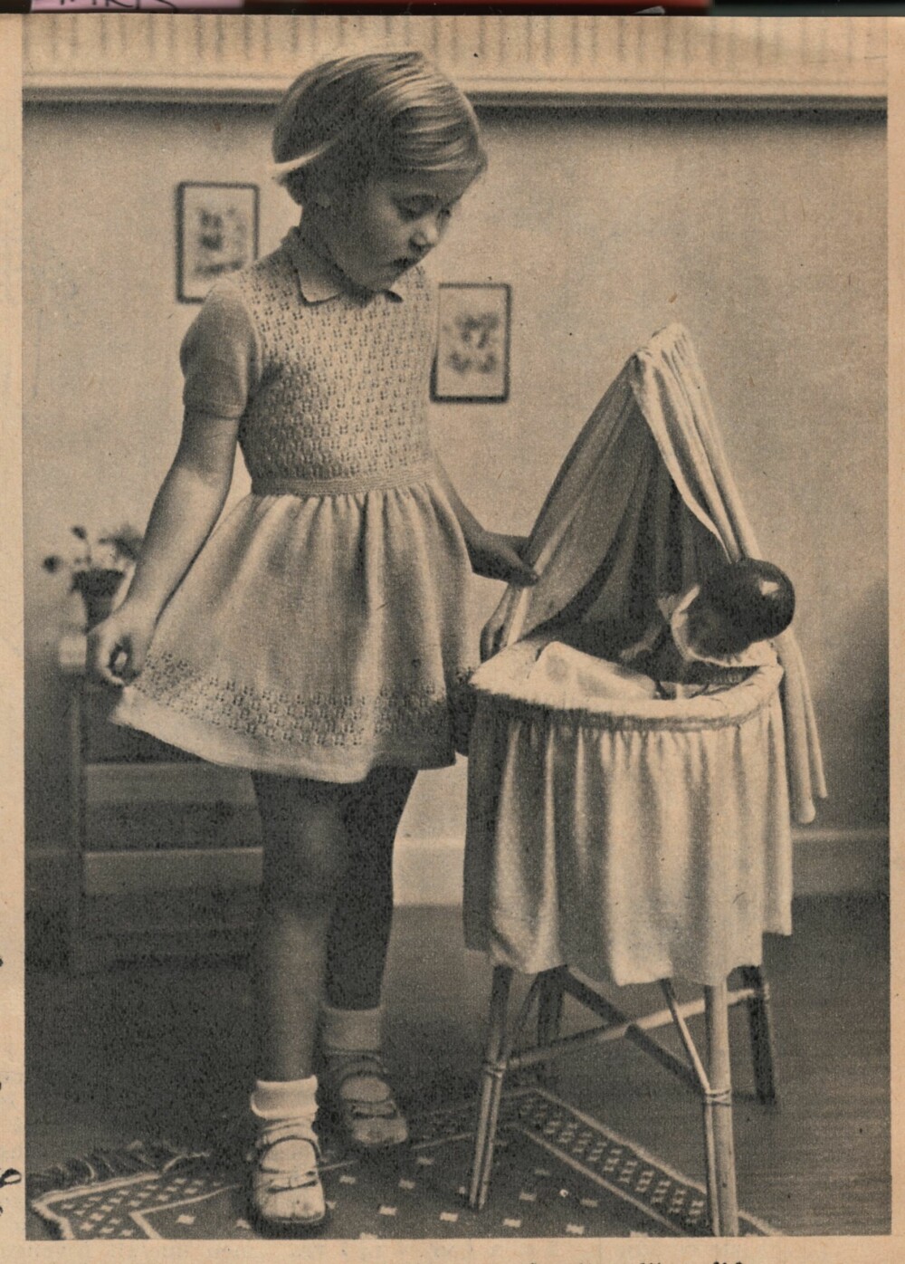 GAMMELT:Slik så bildet ut da kjoleoppskriften ble publisert for aller første gang.
