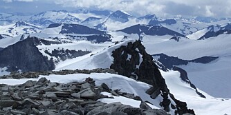 HØYT: Galdhøpiggen er det høyeste fjellet i Norge.