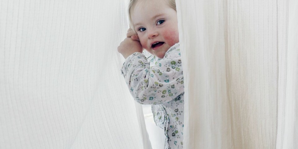 FØDT MED DOWN: Marikken lærer litt saktere enn andre barn, men utfordringene har ikke vært så omfattende som foreldrene først trodde. Her er hun tre og et halvt år gammel.