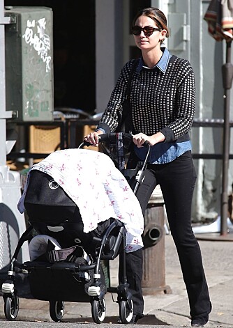 MODELL-BABY: Modellen Lily Aldridge ble mor til lille Dixie Pearl Followill i juni 2012. MODELL-BABY: Modellen Lily Aldridge ble mor til lille Dixie Pearl Followill i juni 2012.
