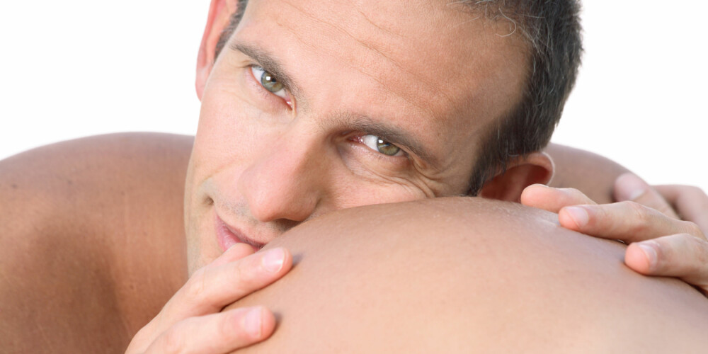 SYMPATIGRAVID: Under svangerskapet kan også den vordene far oppleve å få symptomer på graviditet.