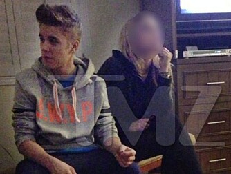 DETTE BILDET UTLØSTE TRENDEN: En hasj-røykende Justin Bieber er ikke fansen glade over.