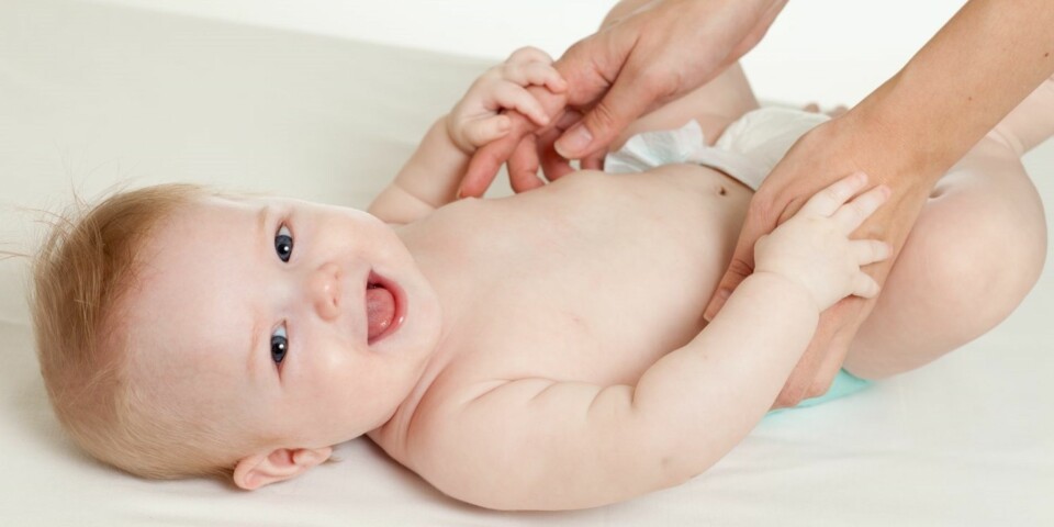 STELL AV BABYEN: Hvor ofte skal du egentlig stelle babyen? Og hvordan foregår stell av baby? Vi har spurt ekspertene, og de gir deg svar på alt du trenger å vite. STELL AV BABYEN: Hvor ofte skal du egentlig stelle babyen? Og hvordan foregår stell av baby? Vi har spurt ekspertene, og de gir deg svar på alt du trenger å vite.