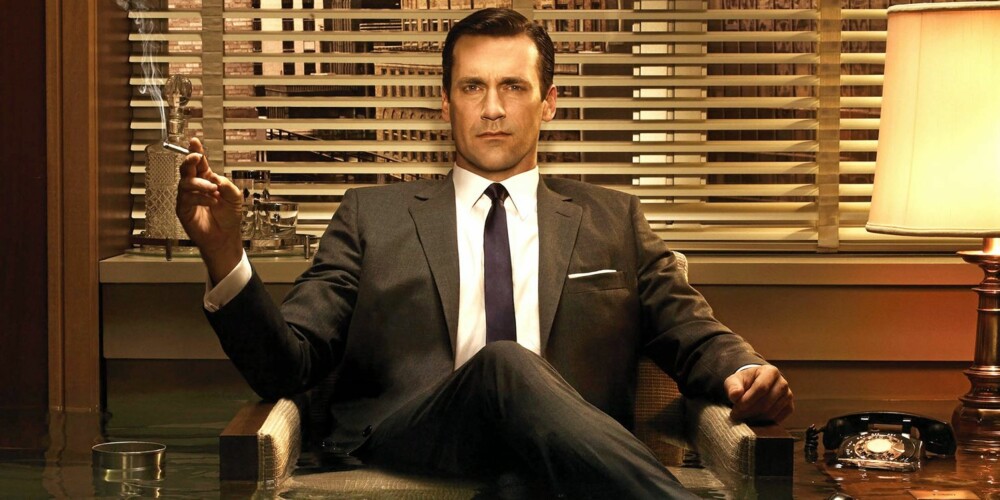 STRAM STIL: Reklamemann Don Draper, spilt av Jon Hamm, er hovedpersonen i tv-serien Mad Men. Femte sesong går nå på NRK. STRAM STIL: Reklamemann Don Draper, spilt av Jon Hamm, er hovedpersonen i tv-serien Mad Men. Femte sesong går nå på NRK.