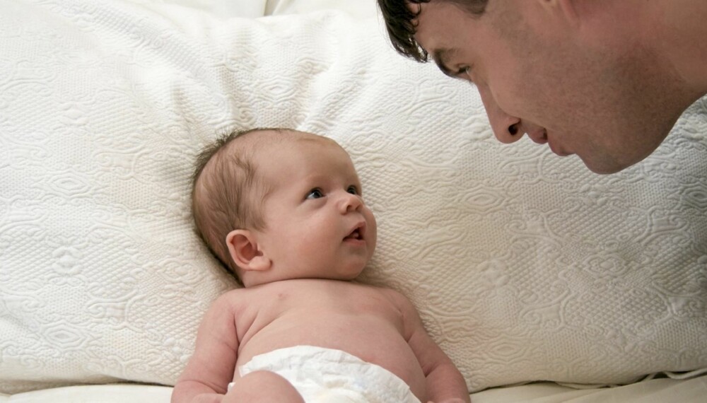 BRUK TID: Å få babyen til å smile, kan ta lang tid.