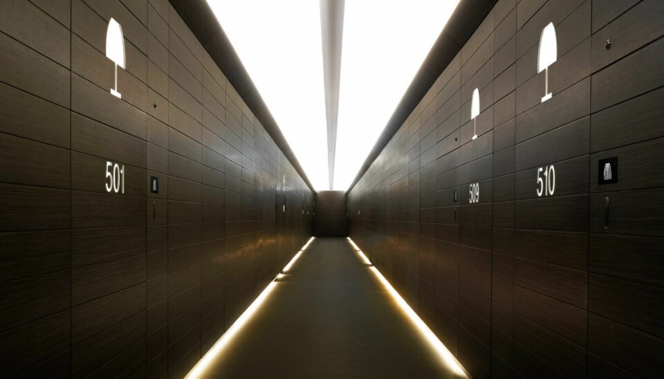 ITALIENSK DESIGN: Armani Hotel Dubai ligger i verdens høyeste bygning Burj Khalifa. Her har kleskongen fått lov til å utfolde seg.
