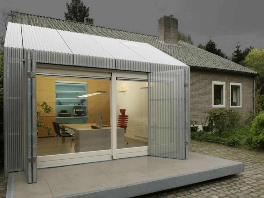 UNIK: Arkitektene fra Architecten-en-en står bak dette flotte garasje-kontoret.