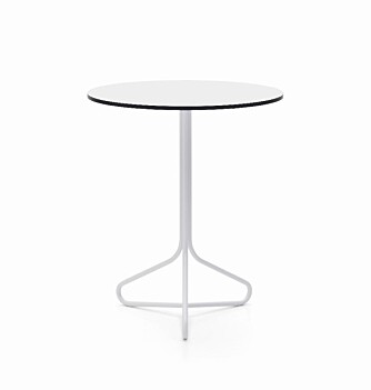 FAMILIEFORØKELSE: Stolserien "Spline" (under), designet av Norway Says for Offecct, har fått selskap av et tilhørende bord (over) i kompaktlaminat og plastkledd stål (h 72, d 60 cm). Det nye stoltrekket sørger for sittekomfort samtidig som møblementets rene linjer ivaretas. Bord kr 5490, stol kr 2080, trekk kr 1410, Norway Says Shop. FAMILIEFORØKELSE: Stolserien "Spline" (under), designet av Norway Says for Offecct, har fått selskap av et tilhørende bord (over) i kompaktlaminat og plastkledd stål (h 72, d 60 cm). Det nye stoltrekket sørger for sittekomfort samtidig som møblementets rene linjer ivaretas. Bord kr 5490, stol kr 2080, trekk kr 1410, Norway Says Shop.
