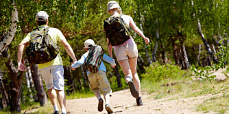 ALDRI FOR TIDLIG: Ta med barna ut i skog og mark så tidlig som mulig. ILLUSTRASJONSFOTO: Colourbox ALDRI FOR TIDLIG: Ta med barna ut i skog og mark så tidlig som mulig. ILLUSTRASJONSFOTO: Colourbox
