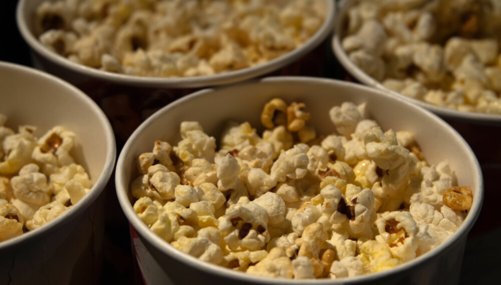 FIBERRIK: Popcorn er en type snacks som faktisk inneholder fiber. ILLUSTRASJONSFOTO: Colourbox