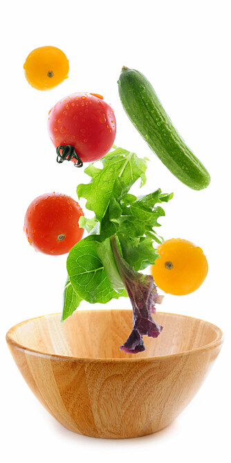 TENK FARGER: La salaten inneholde ingredienser av alle farger. TENK FARGER: La salaten inneholde ingredienser av alle farger.