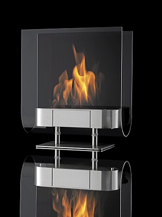 FINSKE FLAMMER: "Fireplace" er designet av den finske designeren Ilkka Suppanen for Iittala (38 x 43 cm), kr 8998, www.iittala.com