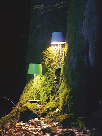 SOLCELLE- LAMPER: Lamper i uterommet kan gi en stilig effekt. Disse er fra Ikea.