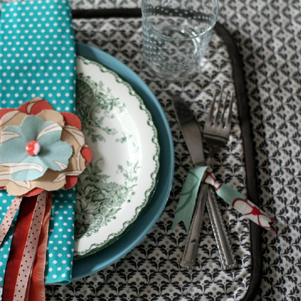 HJEMMELAGET: Kreativ og hjemmesnekret bordpynt fra damen bak bloggen Designhund.blogspot.com