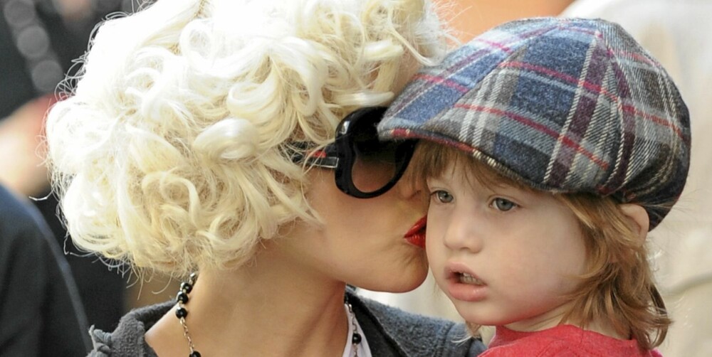 POPULÆRE NAVN:  Popstjerne Christina Aguilera har gitt sønnen navnet Max, et navn mange liker og som er på vei inn også i Norge.