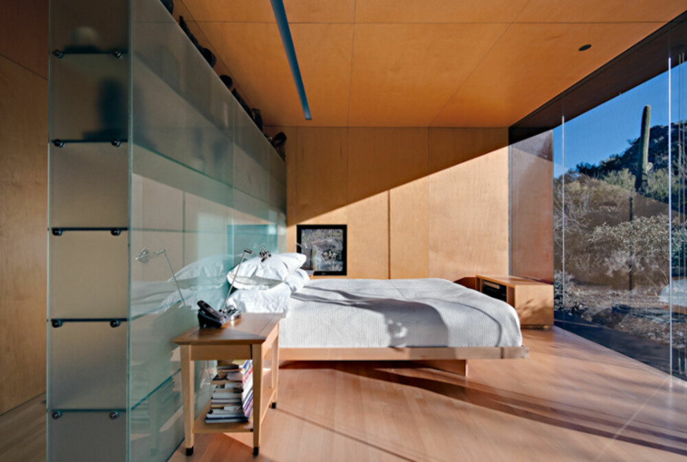 I DRØMMELAND: Arkitektene lot naturen få strømme inn på soverommet.