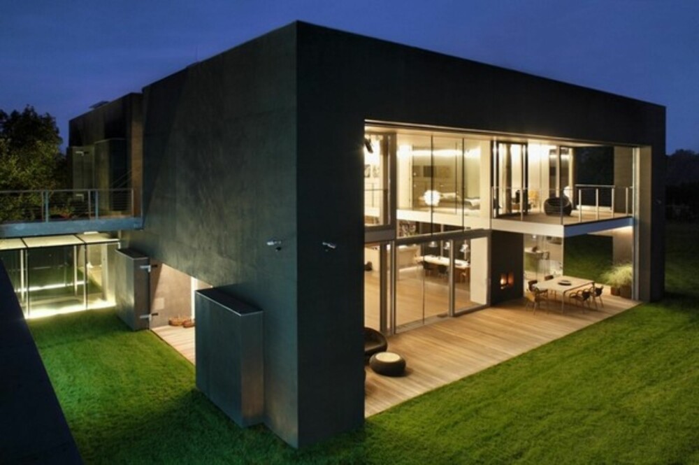 KUL DESIGN: Arkitektene fra Kwk Promes Architects tegnet et unikt og stilig hus.