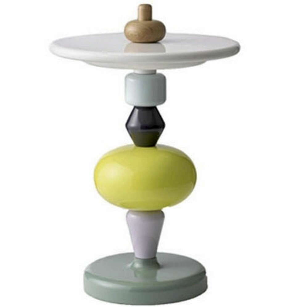 SHUFFLE TABLE: Leken design som interiørstylist Ingvild Hemma har sansen for.