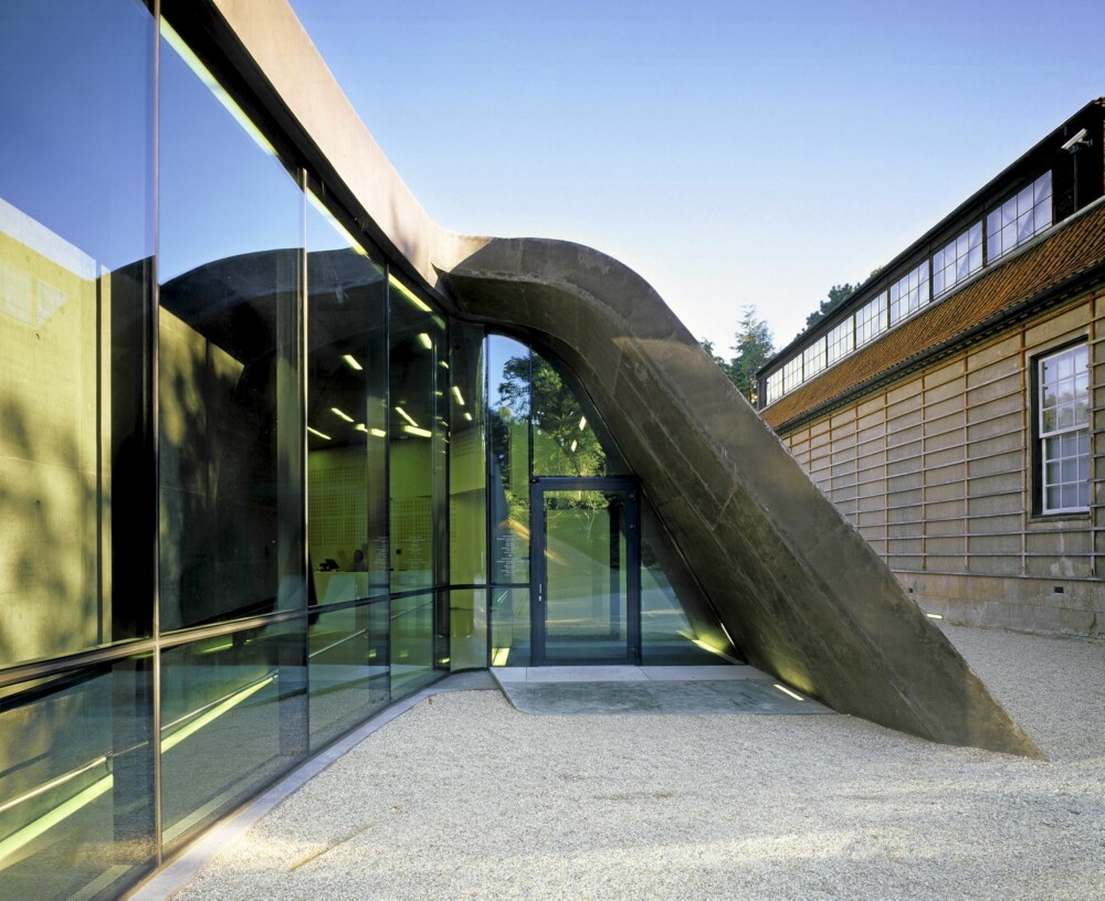 FORNYENDE: Bygningen er formmessig inspirerende og teknisk fornyende, mener den danske kunstkritikeren Flemming Skude.