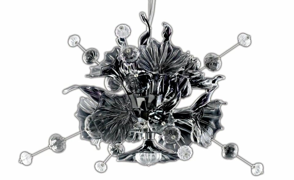 MUNNBLÅST: Kumulus munnblåst lampe, fåes også i blank, rød og turkis, pris fra kr 61 600 (!), Ruths Design.