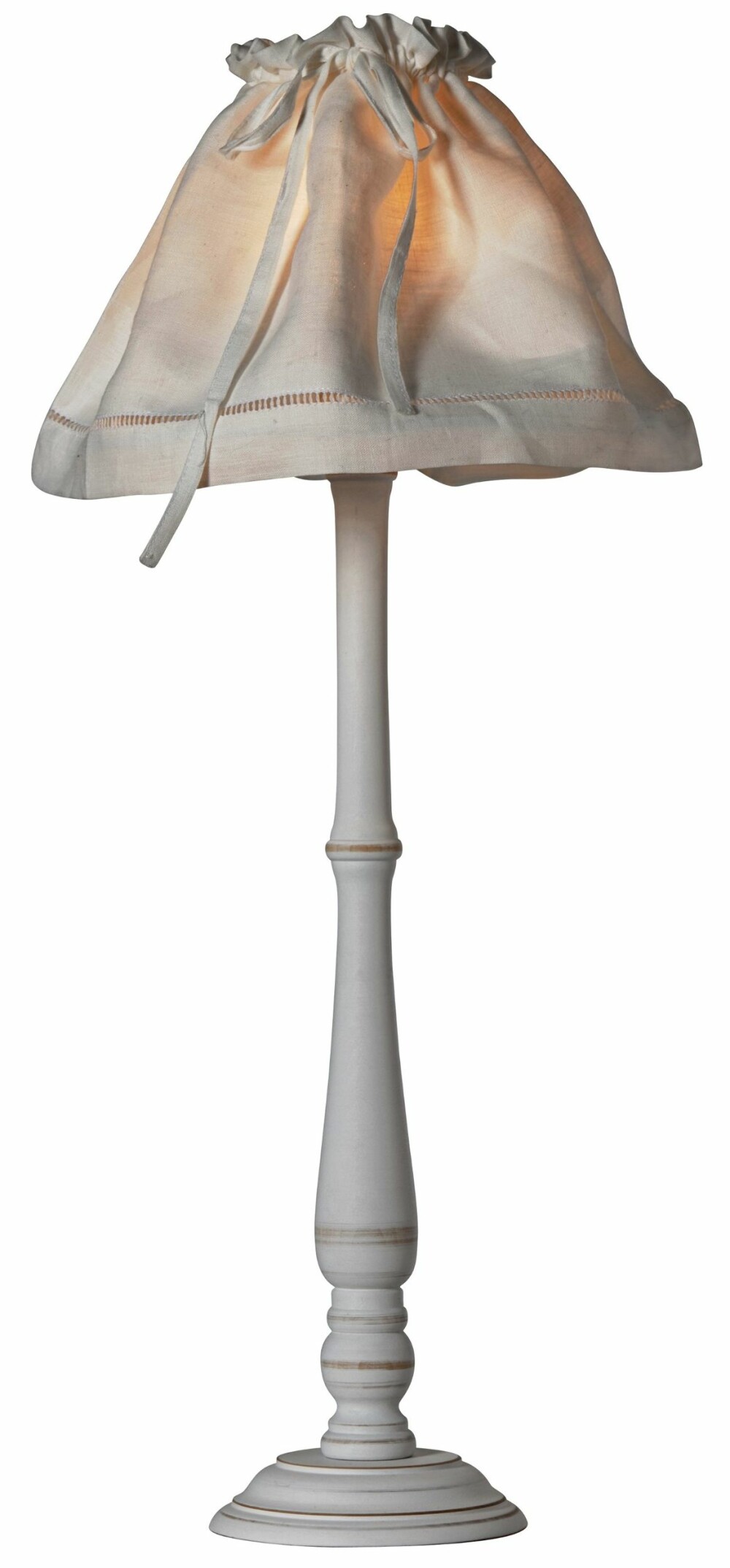 FEMININ: Roamtisk og søt lampe med feminine former og bløte detaljer fra watt og Veke. FEMININ: Roamtisk og søt lampe med feminine former og bløte detaljer fra watt og Veke.