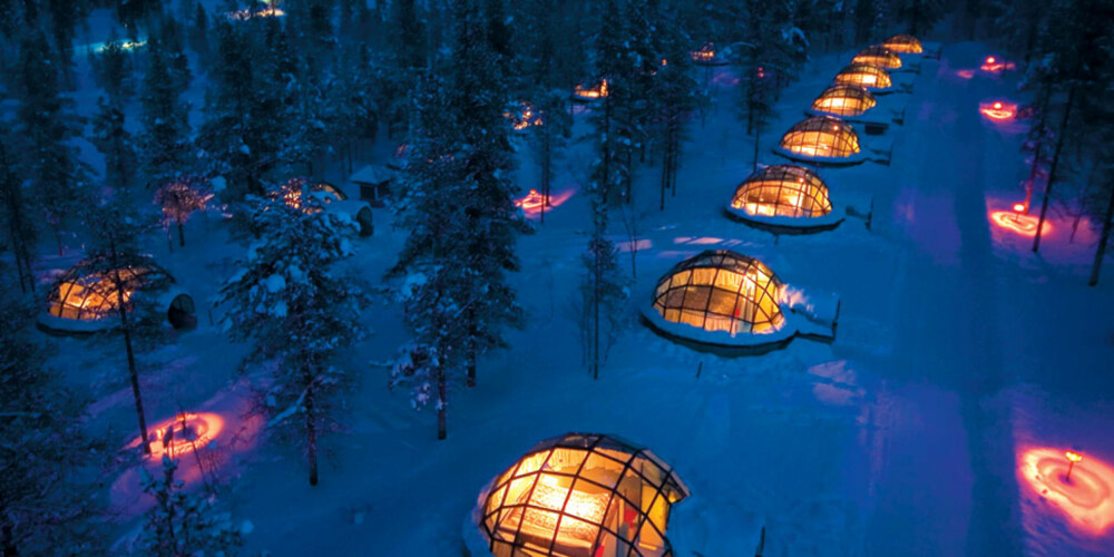 IGLOO I FINLAND: Hva er vel mer romantisk enn å dele sovepose på en iskald natt?