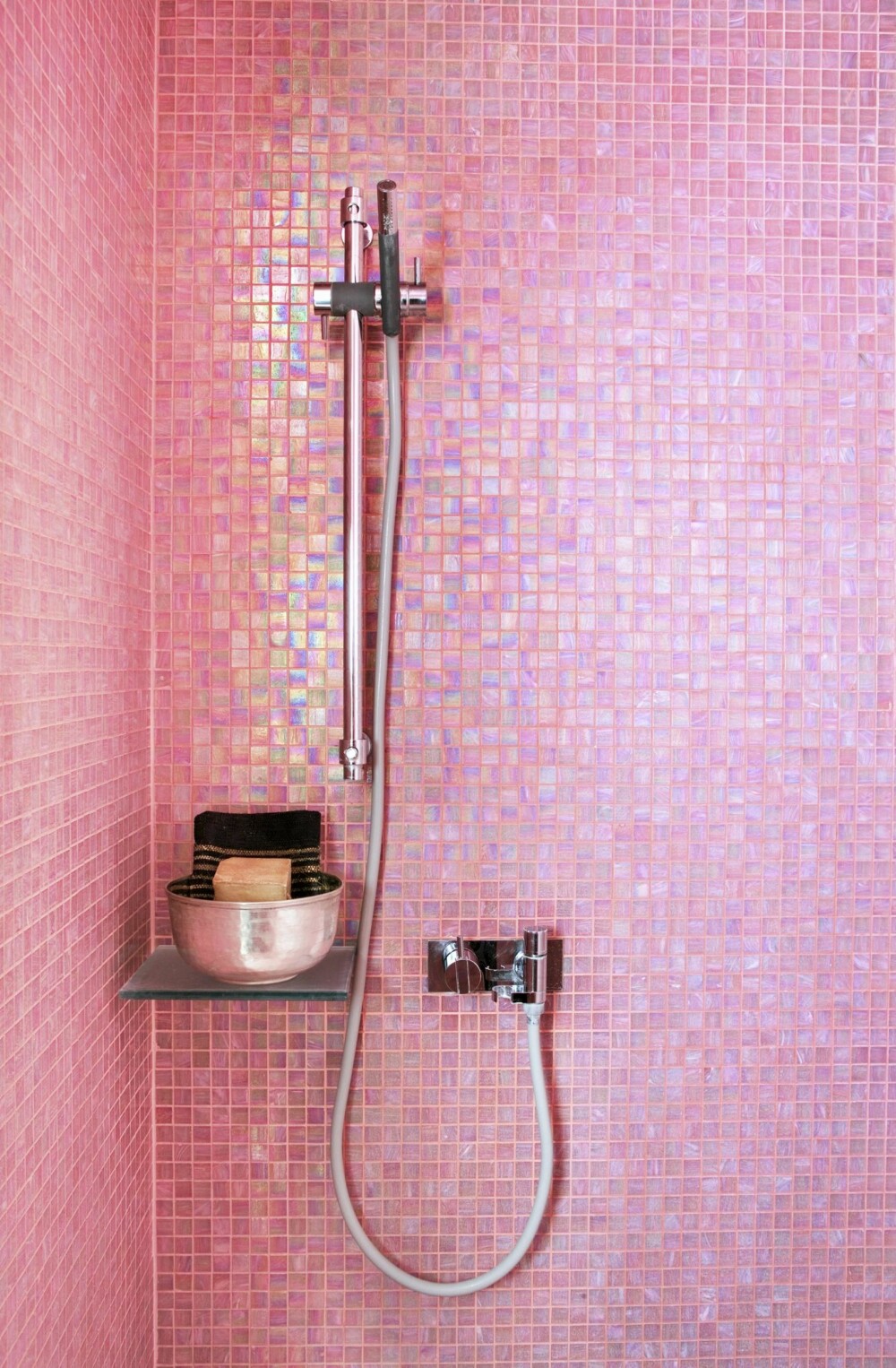 ROSAFEST PÅ BADET: Det er greit å være glad i rosa om du velger denne varianten. ROSAFEST PÅ BADET: Det er greit å være glad i rosa om du velger denne varianten.