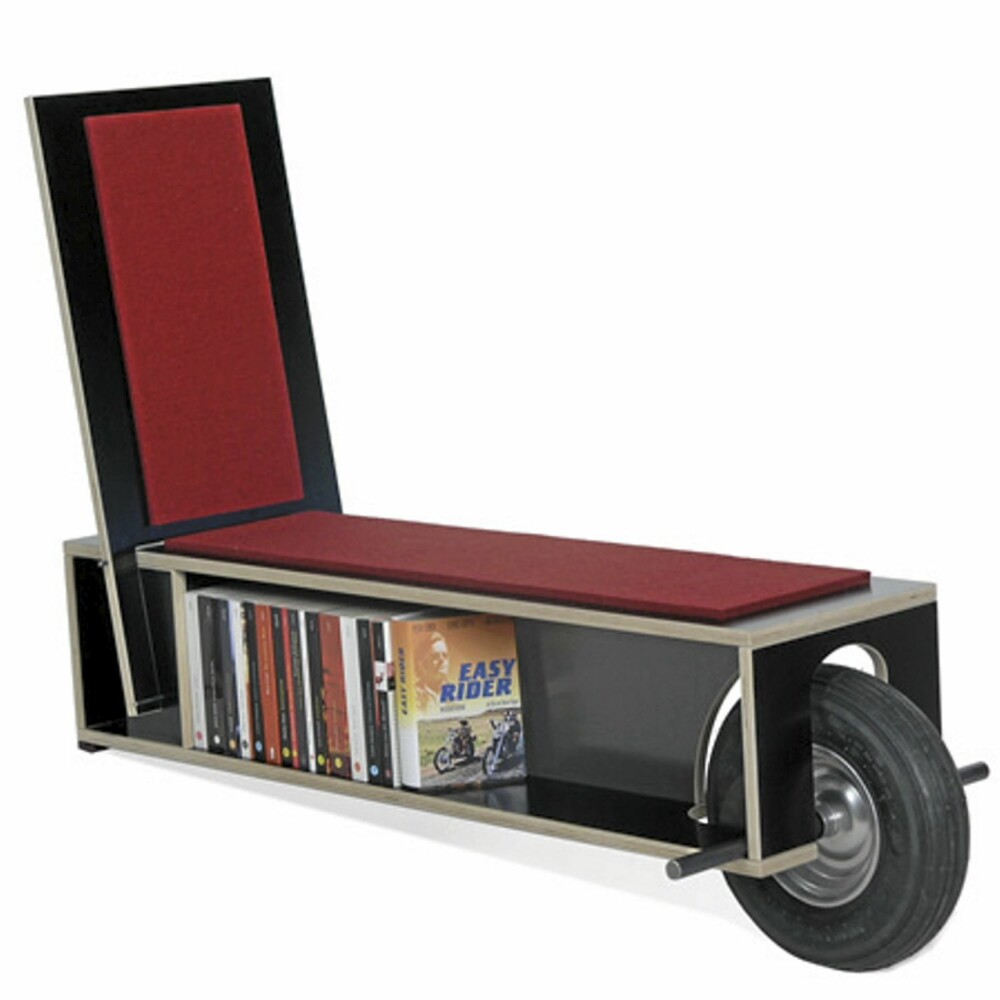 BØKER I FARTA: Flytt deg rundt i huset med denne mobile bokhyllen på hjul.