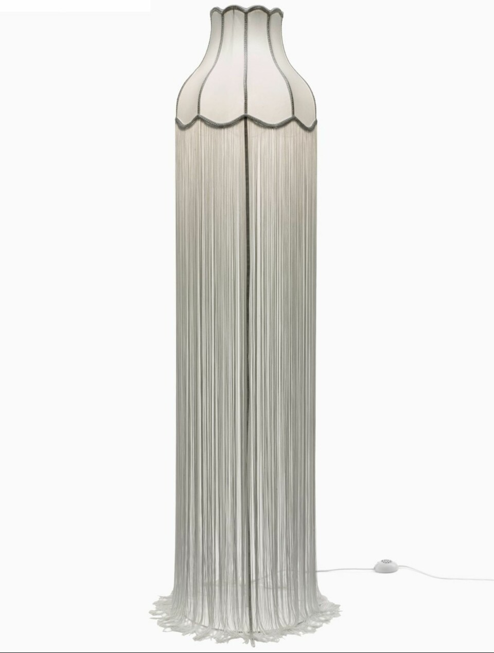 FRYNSET: «Franje» fra Dark, kr 5660, Holedesign.