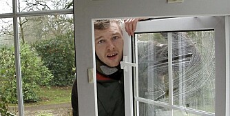 SKEPTISK TIL VINDUSVASK: De færreste liker å vaske vinduer men det er egentlig veldig enkelt.