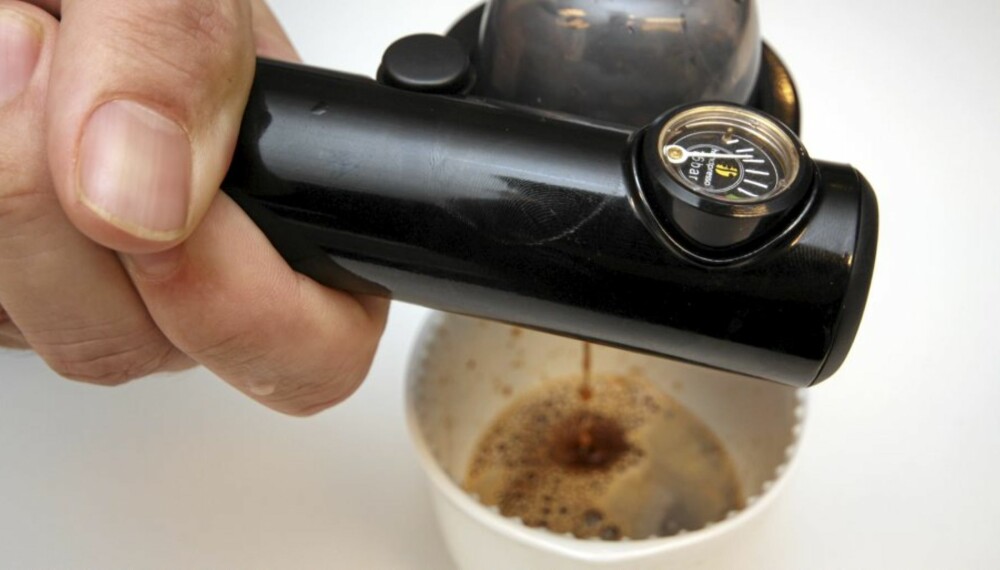 HANDPRESSO: Vi tester en manuell kaffemaskin.