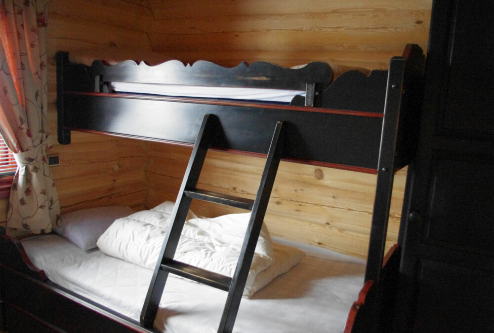 TUDDAL FAMILIEKØYE: Tuddal familiekøye koster 6500 kroner som frittstående seng hos Bondal Snikkarverkstad.