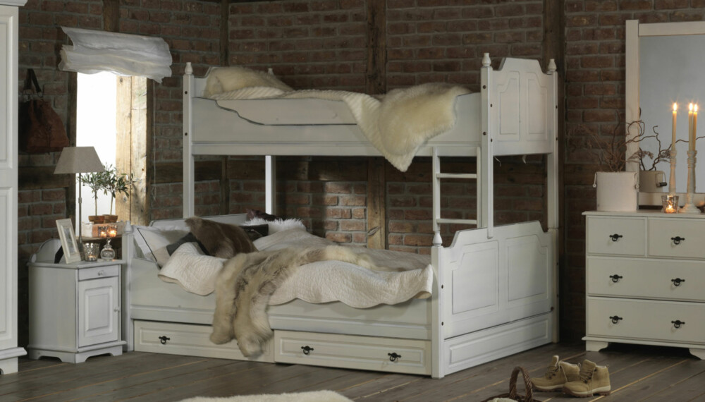 Hvit idyll: I hvitt koster Brimi familiekøye (90/150x200 cm)  11520 kr for kun sengen og 14070 kr for sengen med skuffer under.