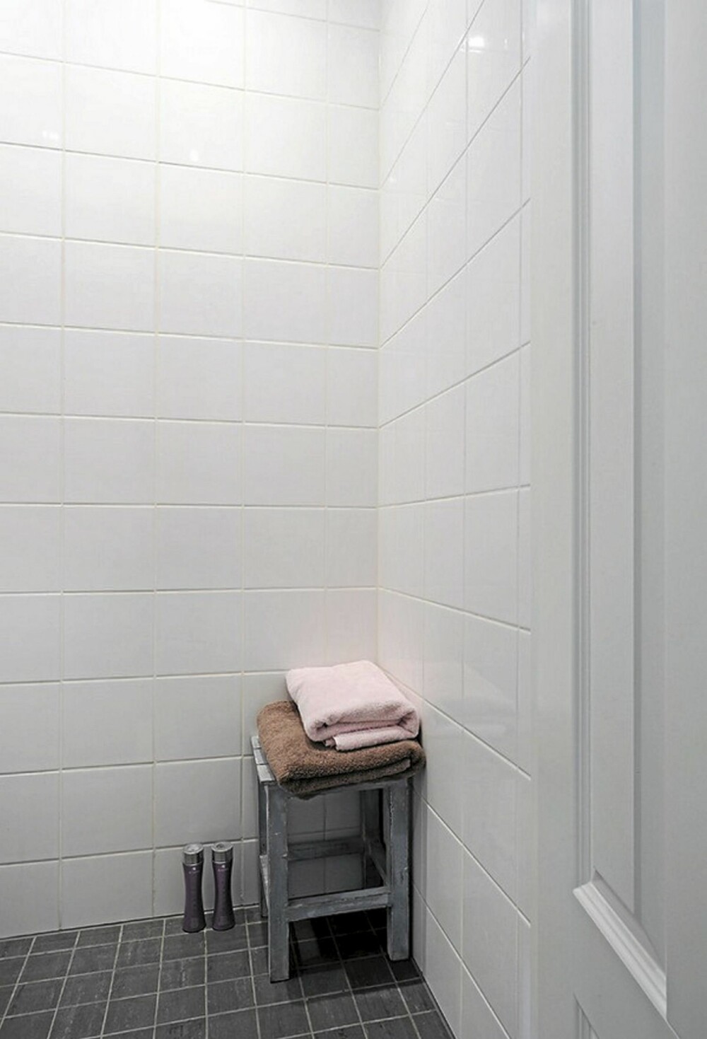 BAD: De hadde ikke plass til et bad så de valgte separat toalett og WC BAD: De hadde ikke plass til et bad så de valgte separat toalett og WC
