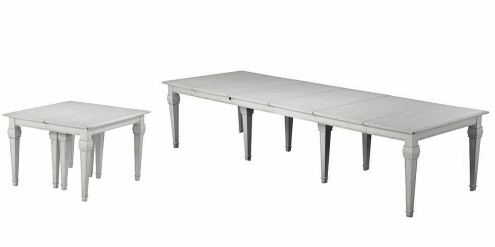 GAMMELT PÅ LIKSOM: Utrekksbordet Valencia fra Living er behandlet på en måte som gjør at det virker gammelt, b: 120 cm x 110-350 cm, kr 9995. GAMMELT PÅ LIKSOM: Utrekksbordet Valencia fra Living er behandlet på en måte som gjør at det virker gammelt, b: 120 cm x 110-350 cm, kr 9995.