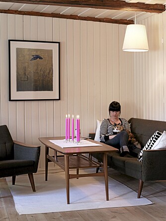 GJENBRUK OG ARV: Både bygningsmaterialer og innbo er av eldre årgang. Femtitallsmøblene har Solveig arvet fra sin bestefar. GJENBRUK OG ARV: Både bygningsmaterialer og innbo er av eldre årgang. Femtitallsmøblene har Solveig arvet fra sin bestefar.