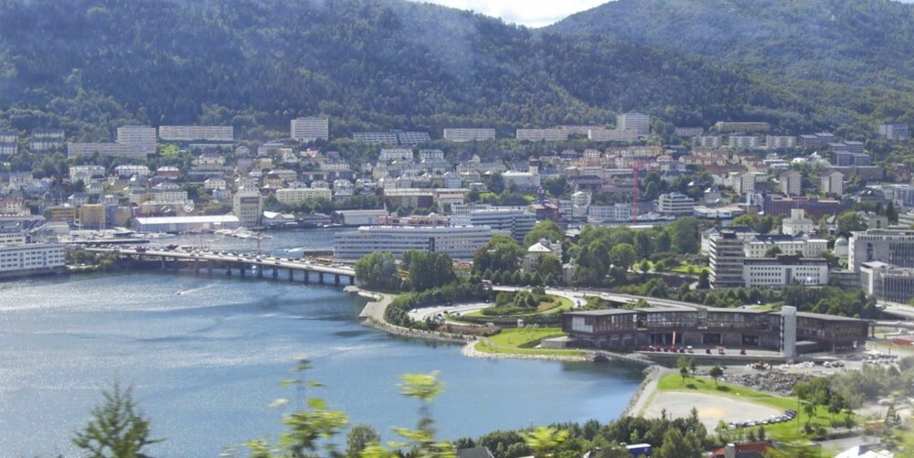 VESTLANDSBY: I Bergen er det i gjennomsnitt 1322 kroner billigere å leie enn i Oslo og Bærum.